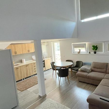 Apartament Stefi سيفِسوارا المظهر الخارجي الصورة